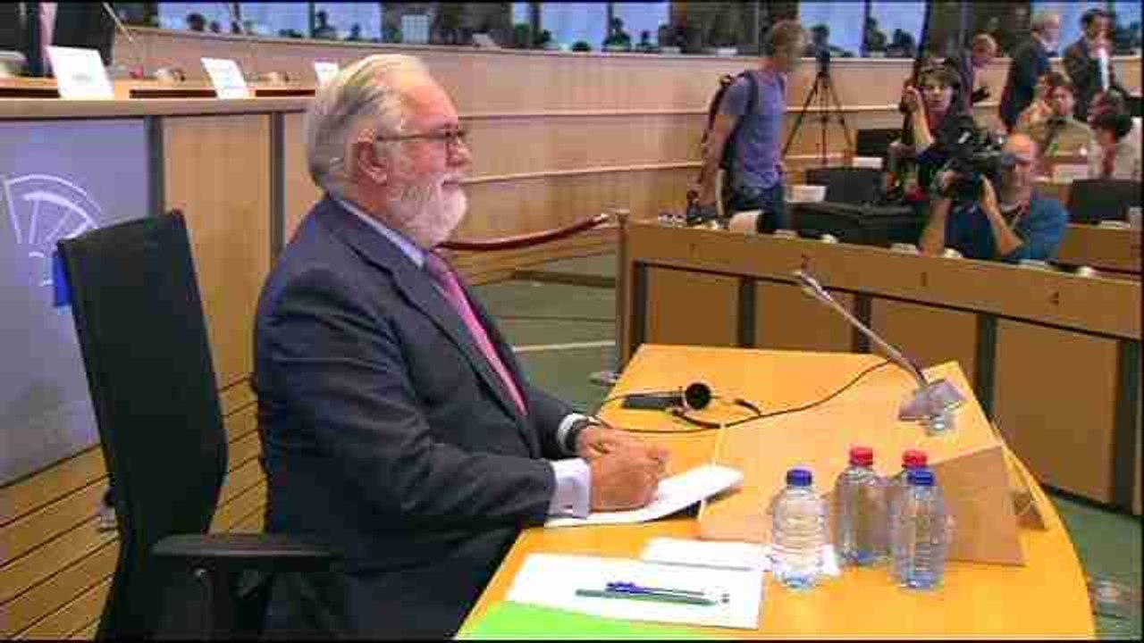 Miguel Arias Cañete, avalado por la Eurocámara