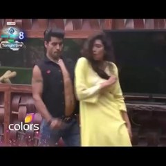 Karishma and Gautam Love Scene (Bigg Boss 8)