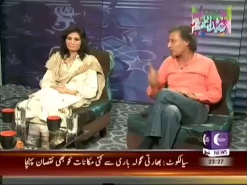 Capital Tv Anchor Abdul Sattar Khan & Actress Laila Zubairi Praising Imran Khan
