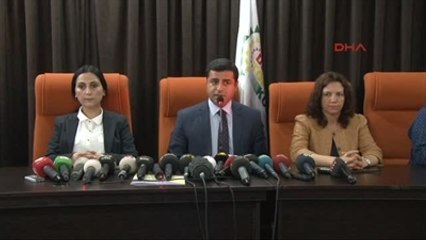 Hdp Eşgenel Başkanları Diyarbakır'da Basın Toplantısı Düzenledi 1