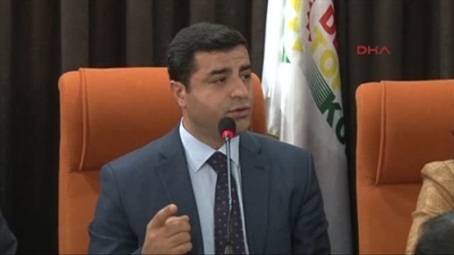 Hdp Eşgenel Başkanları Diyarbakır'da Basın Toplantısı Düzenledi 2