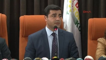 Hdp Eşgenel Başkanları Diyarbakır'da Basın Toplantısı Düzenledi 4