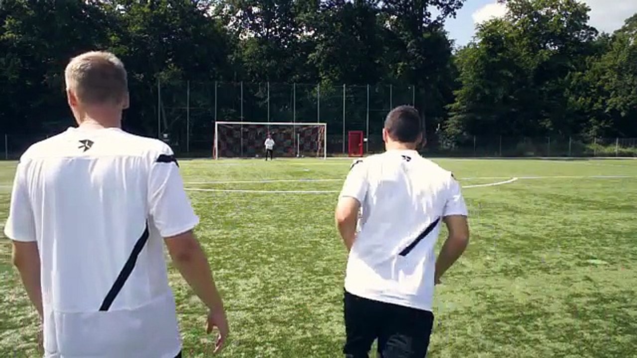 Best Free Kicks Montage | Ronaldo vs Messi Shots