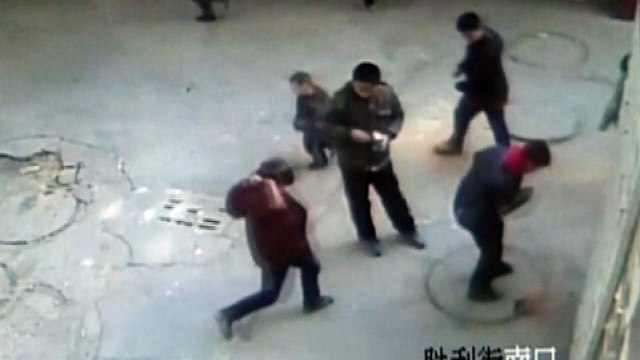 A Horrible Scene-Firecracker into a manhole - Video Dailymotion