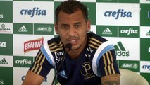 Alan Patrick comenta disputa no meio de campo do Palmeiras