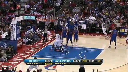 Better Dunk DeAndre Jordan or Harrison Barnes