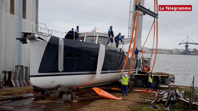 Lorient. Les chantiers Bernard mettent leur premier yacht à l'eau