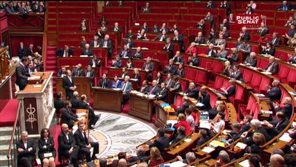 Motion de censure : Valls continue de défendre "l'esprit du 11 janvier", écorné par les divisions de la majorité