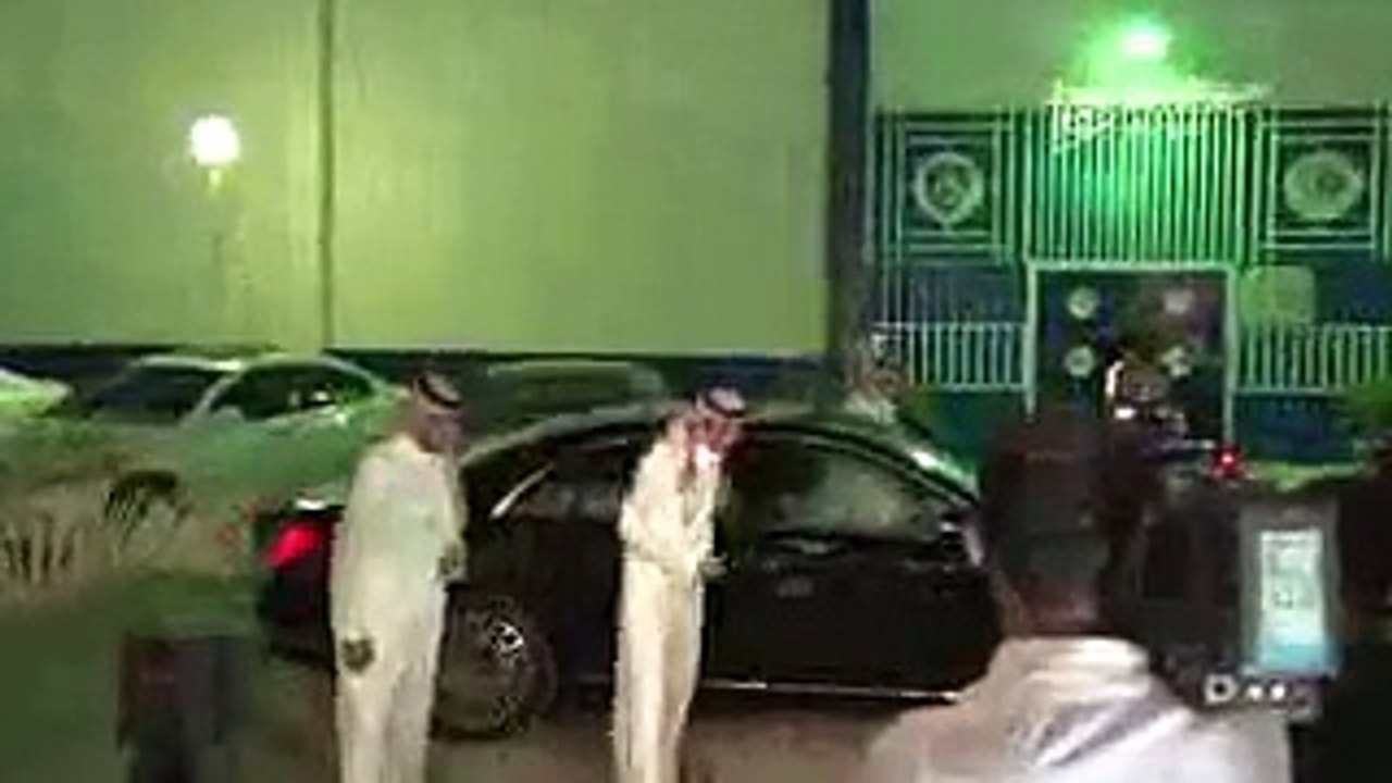شبيه الريح يوَدع.. و أعضاء الشرف يتكاتفون لرسم مستقبل الزعيمهلالنا - - بحاجتنابيدا واحدة سنقف مع الهلال لن تسير لوحدك ياهﻻل