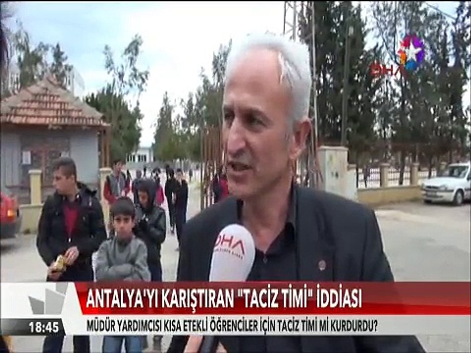 Antalya'da kadın müdür kızların etek boyu için 'Erkek Taciz Timi' kurdu iddiası