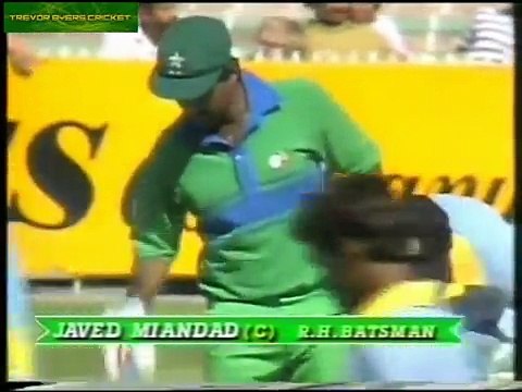 1985 World Championship of Cricket Highlights - India vs Pakistan (Group Match)