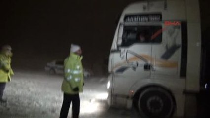 Konya'nın Komşu Şehirlere Karayolu Bağlantısı Kesildi