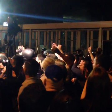 Caraqueños exigen liberación de alcalde Antonio Ledezma en el Sebin de Plaza Venezuela