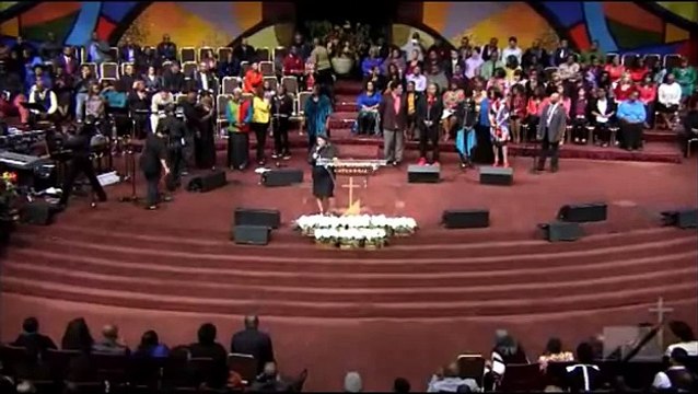 Kim Burrell Ministers at Pastor Andrae Crouch Celebration of Life Concert (Low)