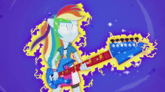 MLP: Equestria Girls - Rainbow Rocks | Cortos Animados [2º Corto] Duelo de Guitarras (Español Latino)