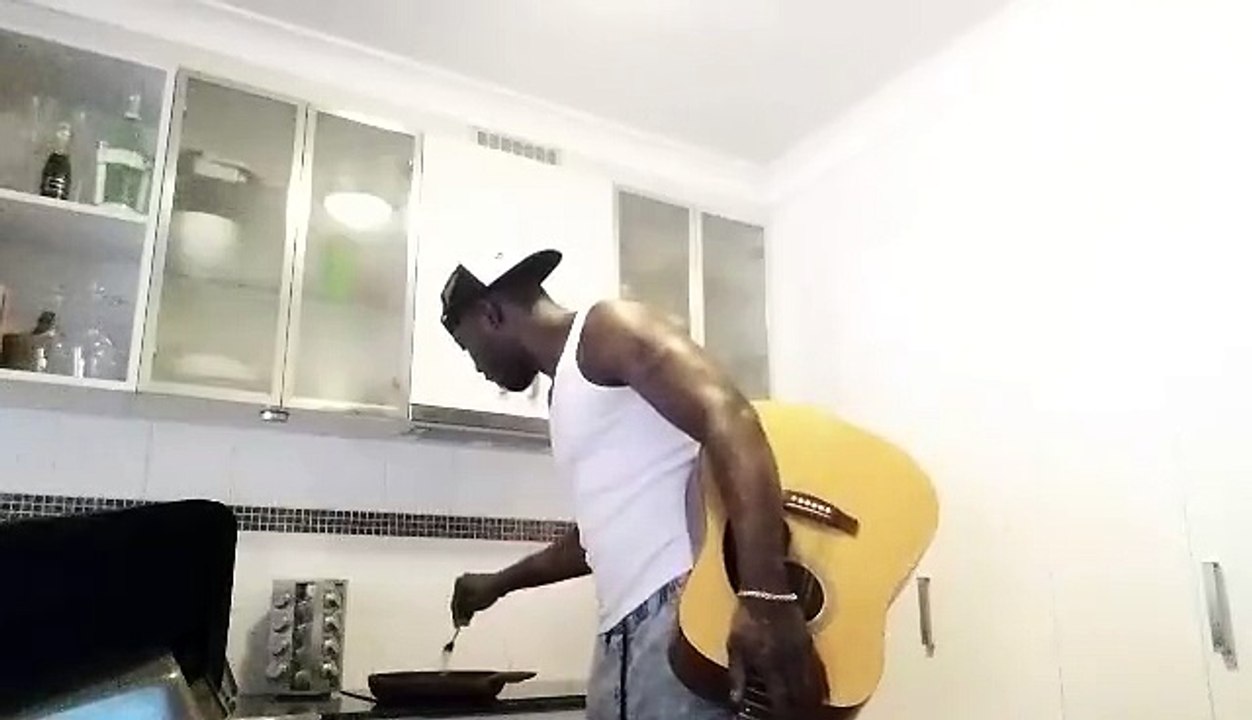 Yves Ahipo Aux artistes de cote d'ivoire ... Gadji celi , Lago Paulin , Arafat , debordeau ...