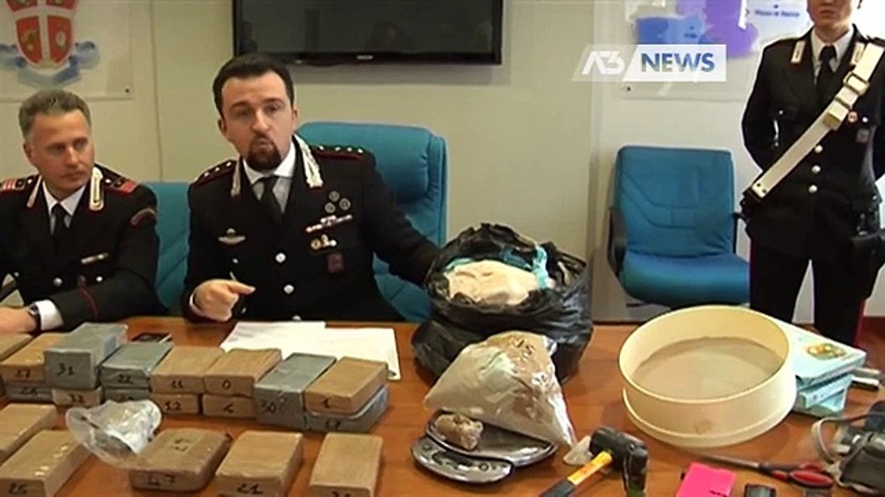 30 CHILI DI DROGA IN CASA ATER