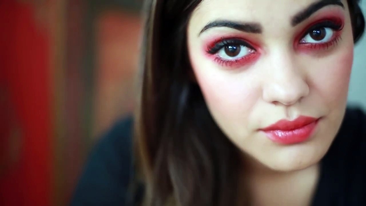 BEAUTY LOOK #1: "Girl on Fire" | Tutorial | daaruum