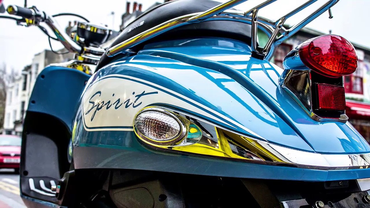 Sinnis Spirit 125 Scooter Promotion Video