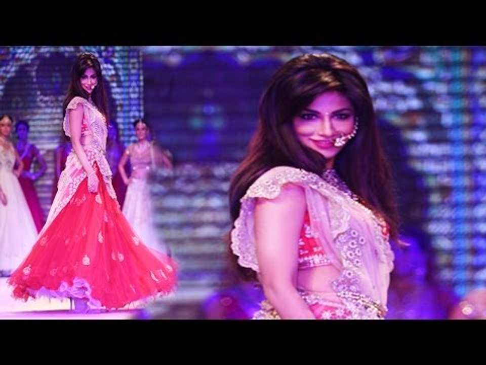 Erotic Looks Chitrangdha Singh Looks Like Desi Bhabhi