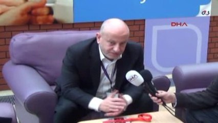 Laydy Diana'nin Açtığı Liverpool Kadın Hastanesi'nde Tüp Bebek Bölümünde Bashekim Olan Dr. Rafet...