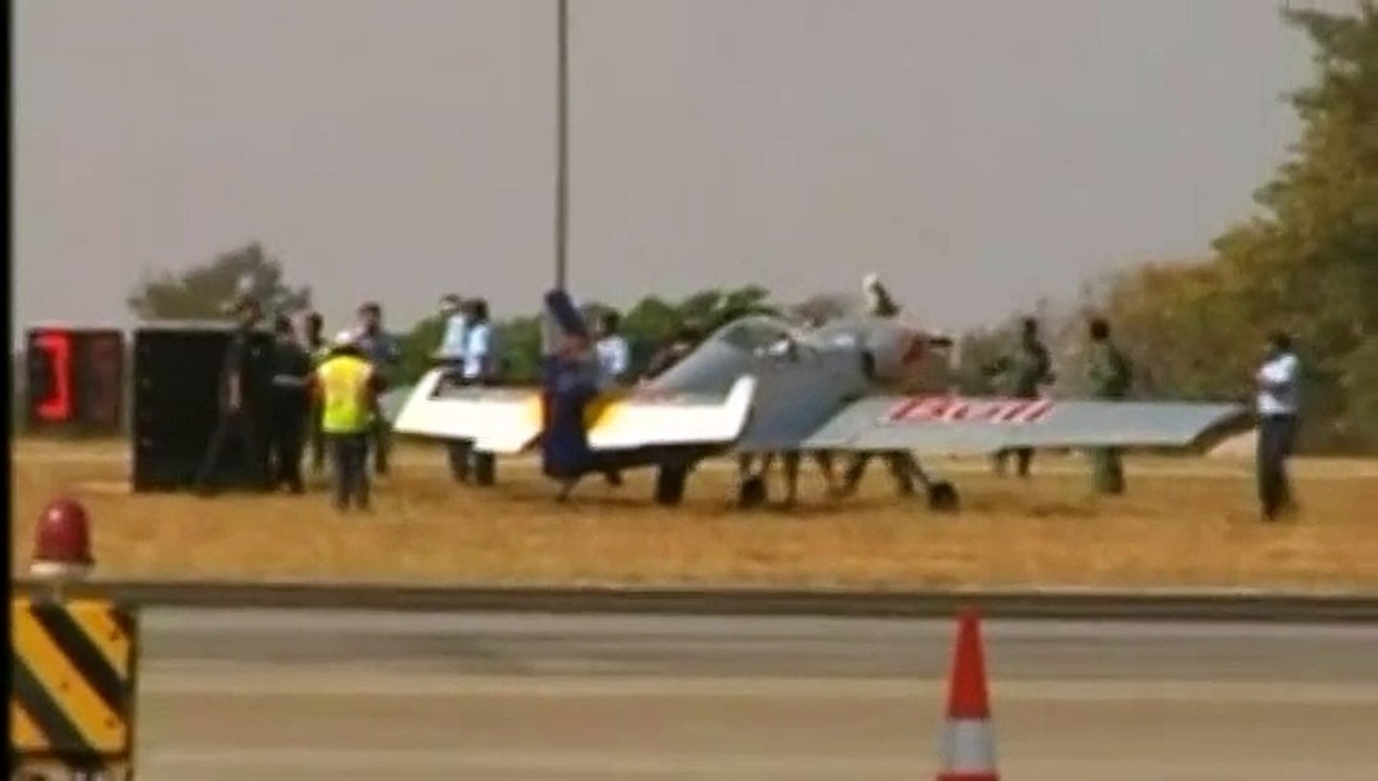 Inde : deux avions se percutent en plein show a...