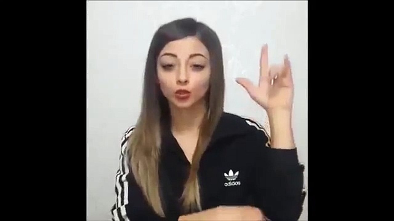 Ayça Akbaş Bana Bir Masal Anlat Baba (Engelsiz Dublaj)