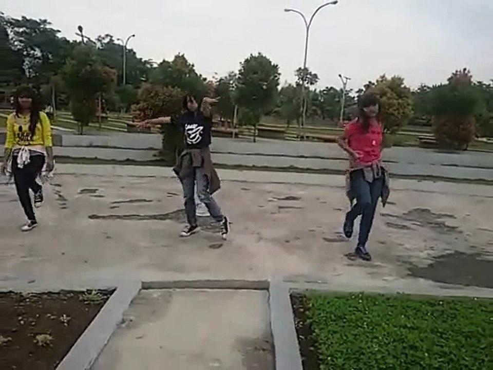 [Dance Cover] Morning Musume - Nanchatte Renai by Gapam