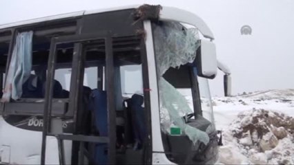 Yolcu Midibüsü Devrildi: 14 Yaralı (2)