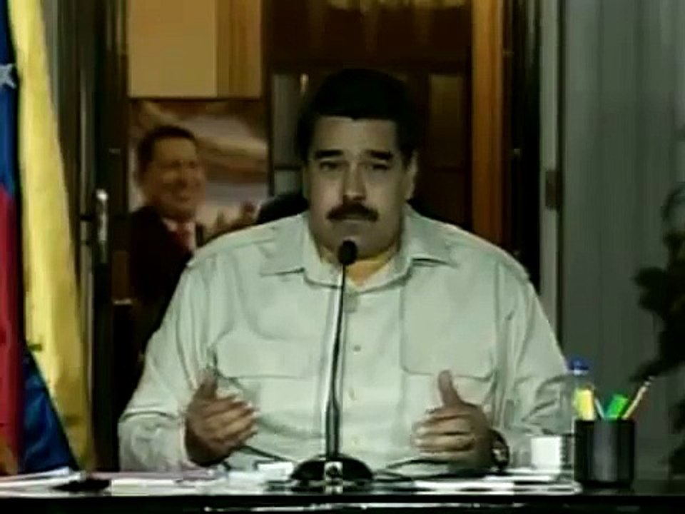 Maduro le pidió a pelucón que trabaje por el país o se vaya