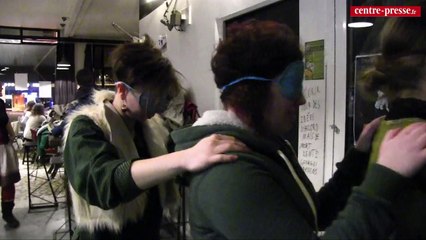 Poitiers : un repas dans le noir complet au Plan B