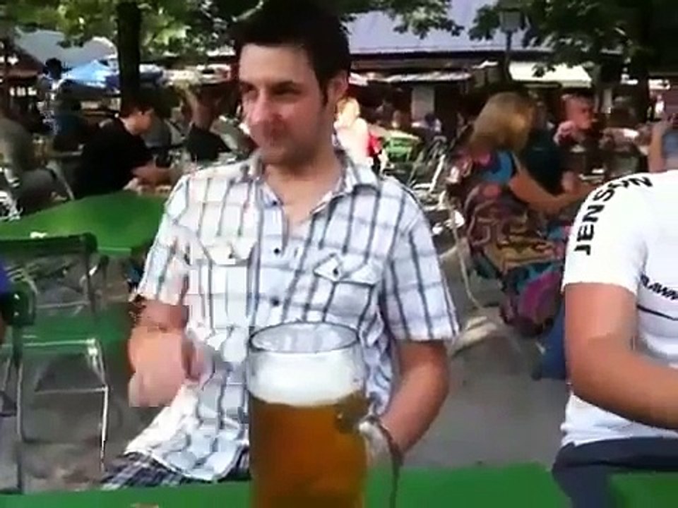 Buveur de bière le plus rapide du monde