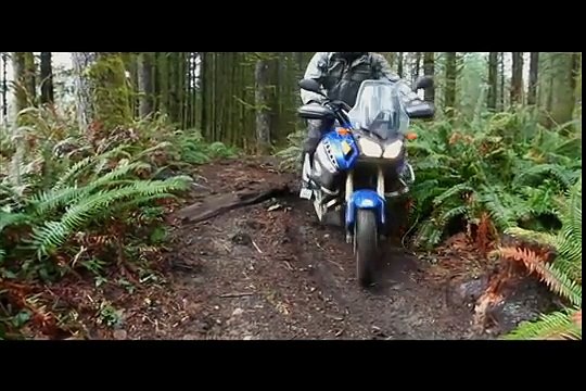 Yamaha XT 1200 Z Super Ténéré, vídeo oficial de apresentação.