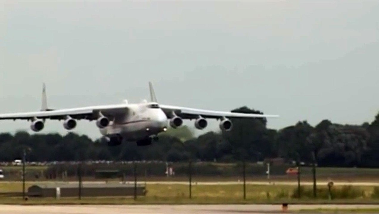 landing world's biggest plane antonov an 225