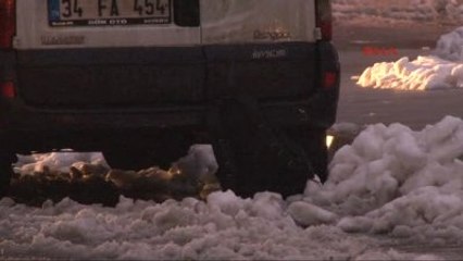 Dha İstanbul - Beyoğlu'nda Fünyeyle Patlatılan Şüpheli Çantadan Okul Malzemesi Çıktı