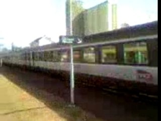 Train corail en pleine vitesse