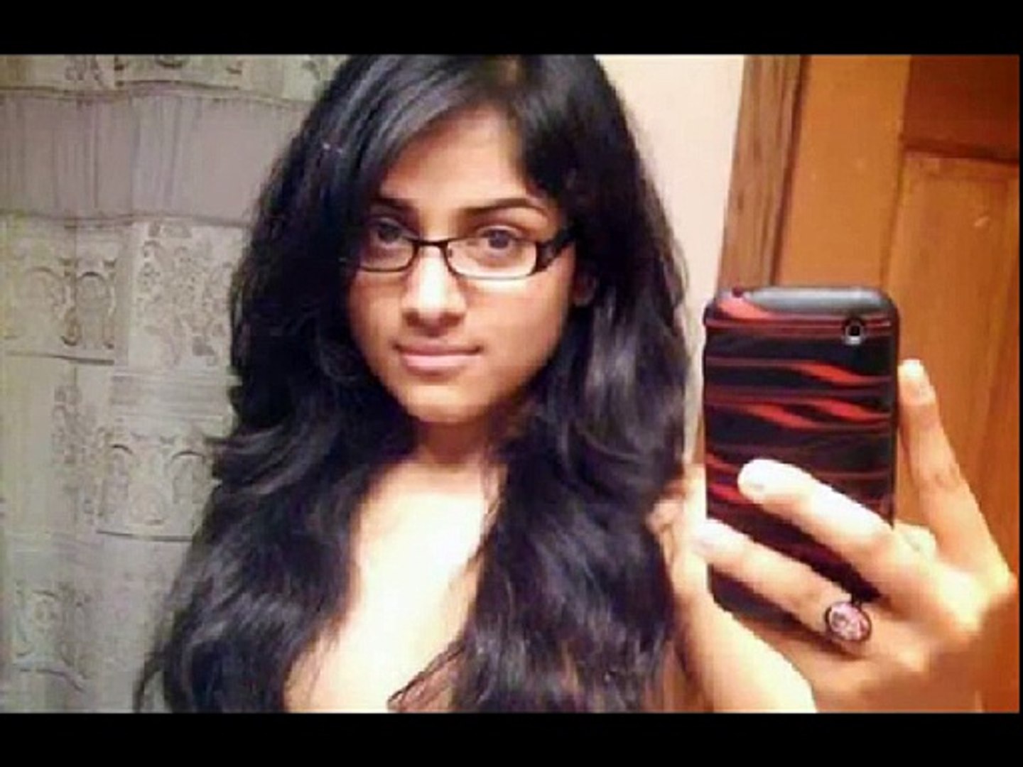 tamil actres mirthika leaked selfie hot video picture