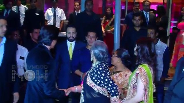 Shahrukh Khan Vs Salman Khan Bajrangi Bhaijaan To Clash With Fan