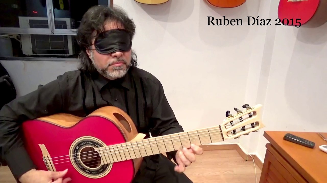 Staring at the fretboard Vs Owning it / Paco de Lucia's Technqiue Flamenco Ruben Diaz / Spain Best Method to learn Modern Contemporary Flamenco Guitar Online / Skype