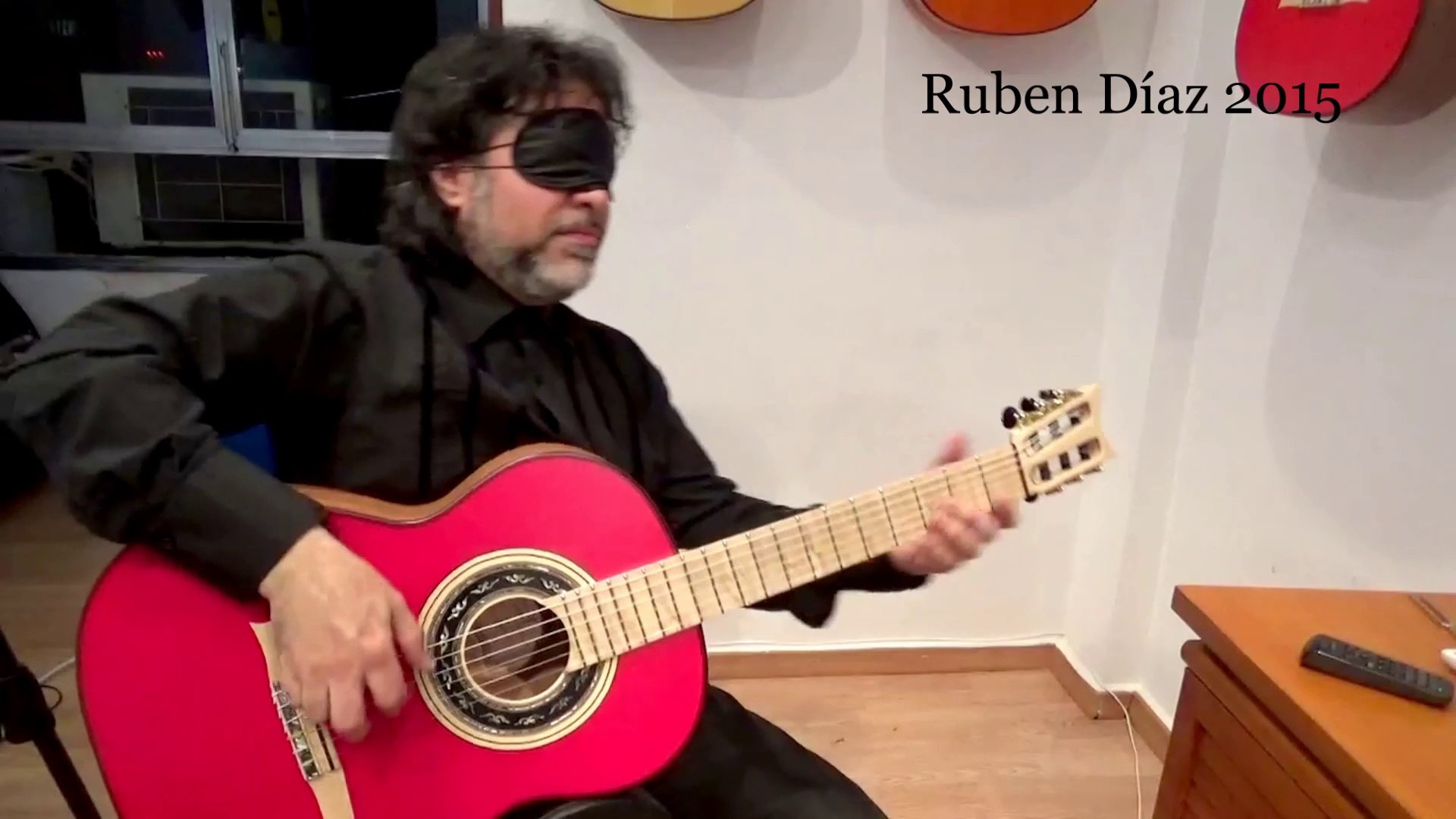 Learn spanish guitar online deals