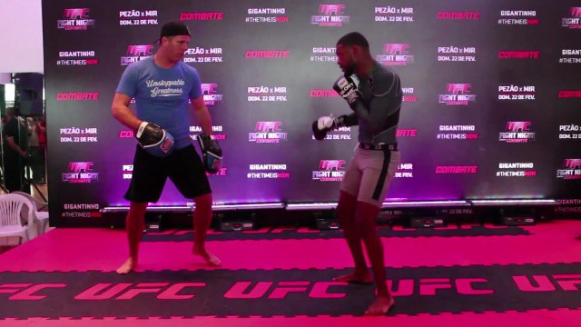 Edson Barboza, Michael Johnson face off at UFC Fight Night 61 workouts