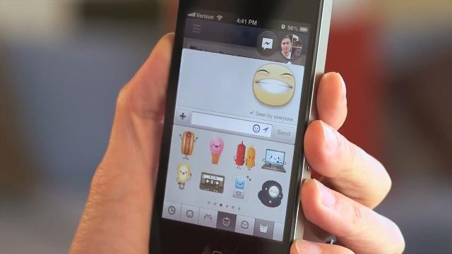 Facebook Mobile Letting Users Add Stickers to Photos