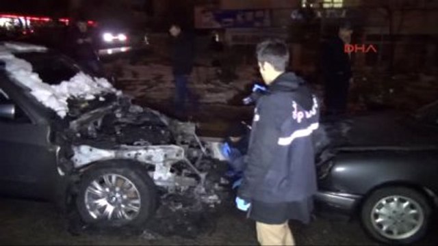 Şanlıurfa - MHP Şanlıurfa Eski İl Başkanının Aracı Kundaklandı