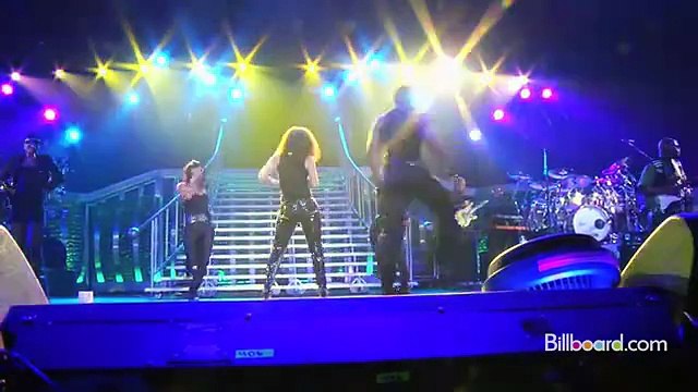 Alicia Keys & Beyoncé - Put It In A Love Song (LIVE at MSG - Front Row) (Low)