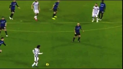 Andrea Pirlo es tendencia global por este espectacular golazo (VIDEO)
