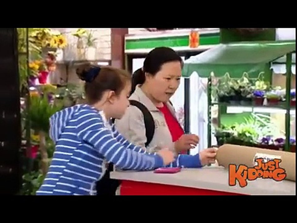 aek larki ka world away arm