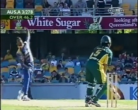 Ryan Campbell INVENTOR of the scoop TWO GREAT SHOTS 2002 03 vs Sri Lanka Cricket