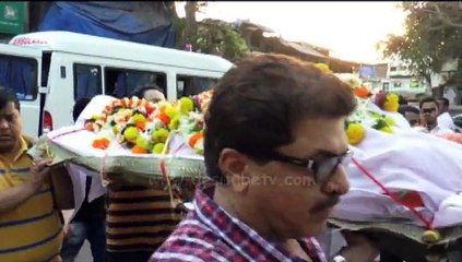Bollywood Filmmaker Madhur Bhandarkar During The Funeral Of His Mother