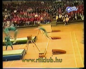 funny - sports bloopers - gym pile up