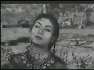 TUMHARE SANG MAIN BHI CHALOON JESE PATANG PICHE DOR - SOHNI MAHIWAL